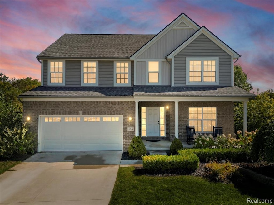 For Sale $550,000 • Co-Listing Agent