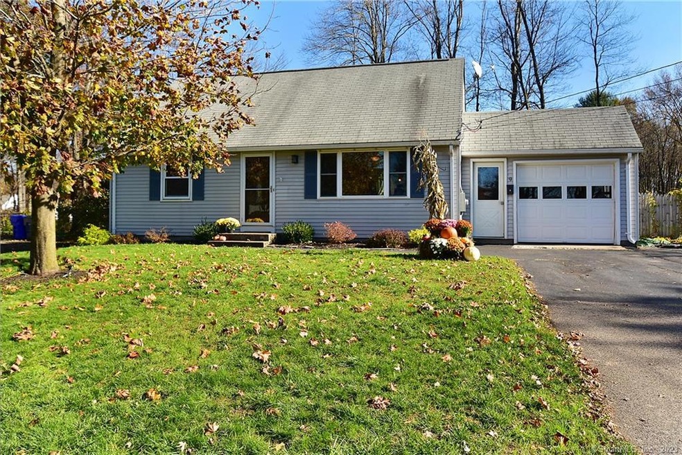 9 Elmore Rd, Enfield, CT 06082 - photo 1