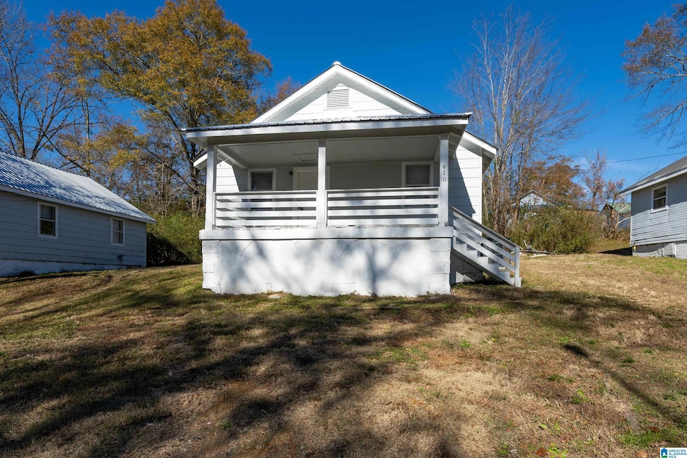 910 D St, Jasper, AL 35501 - photo 1