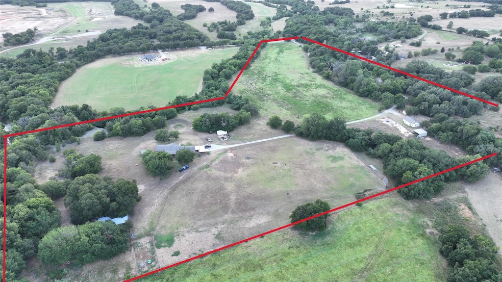 660 Smith Rd, Springtown, TX 76082 - photo 1