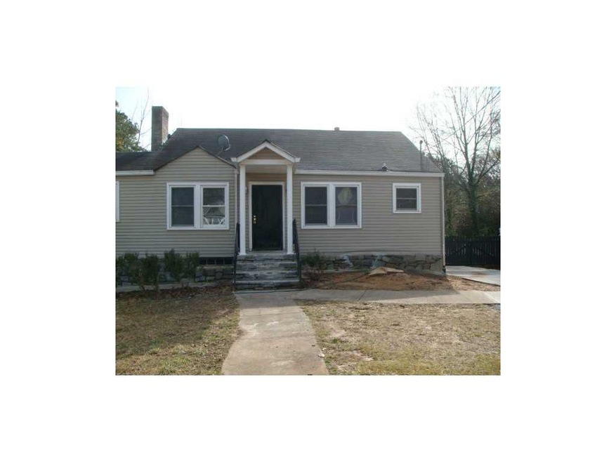 Exterior Front. Vinyl exterior ranch home