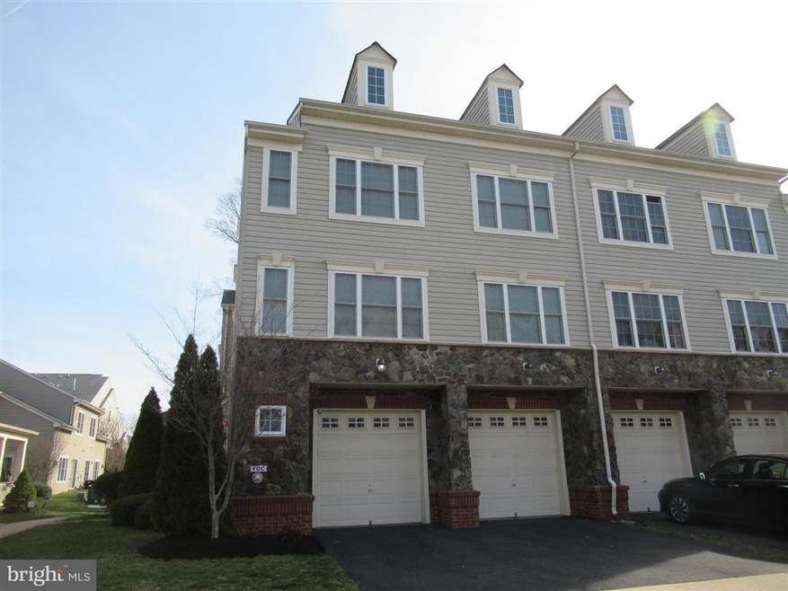 11263 Wortham Crest Cir unit 38, Manassas, VA 20109 - photo 1