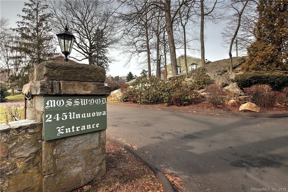 245 Unquowa Rd unit 4, Fairfield, CT 06824 - photo 1