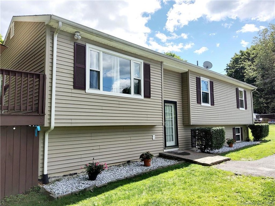 10 Madera Dr, Waterbury, CT 06704 - photo 1