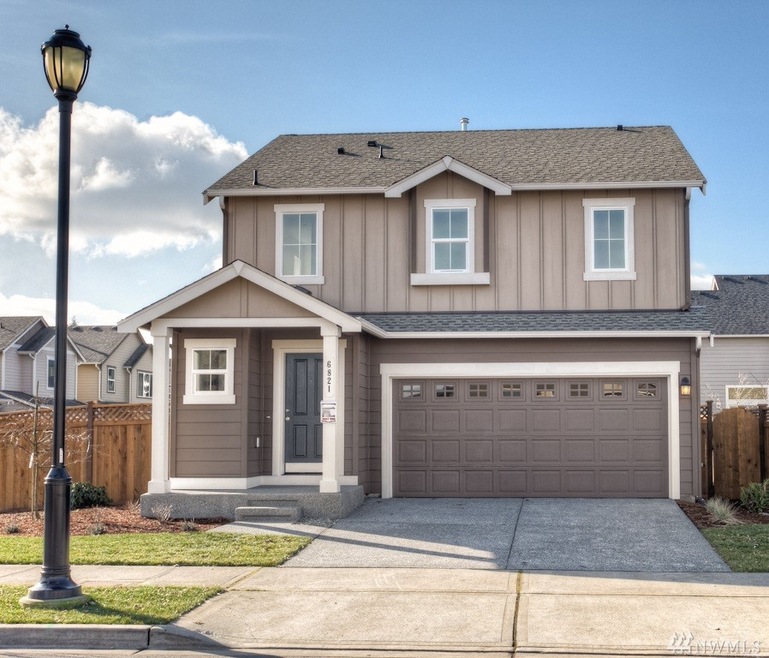 18416 Alpine Way E unit 402, Puyallup, WA 98374 - photo 1