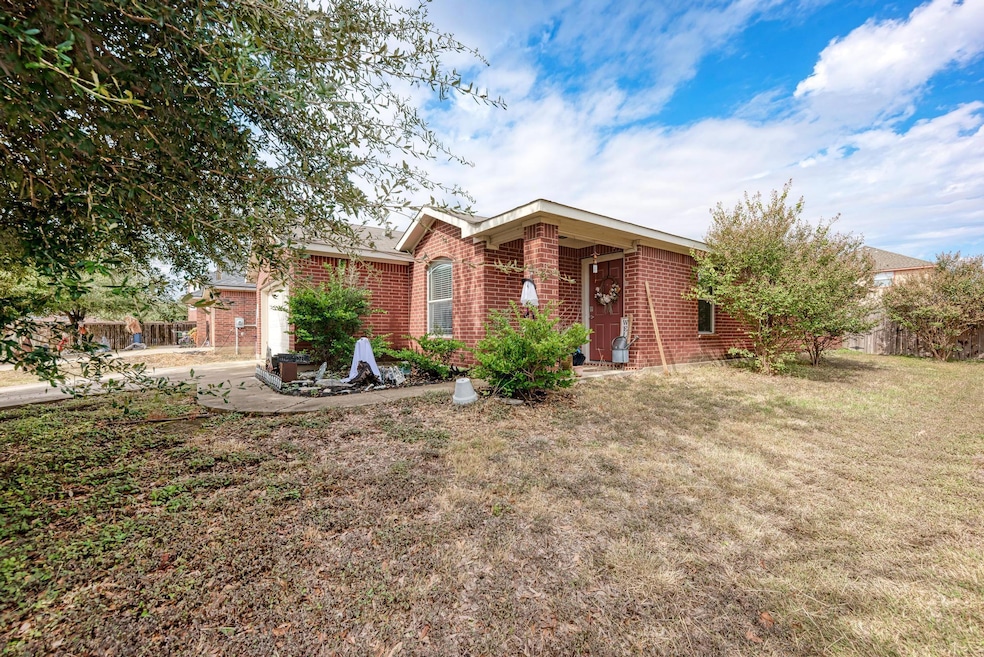 921 Dexter Dr, Leander, TX 78641 - photo 1