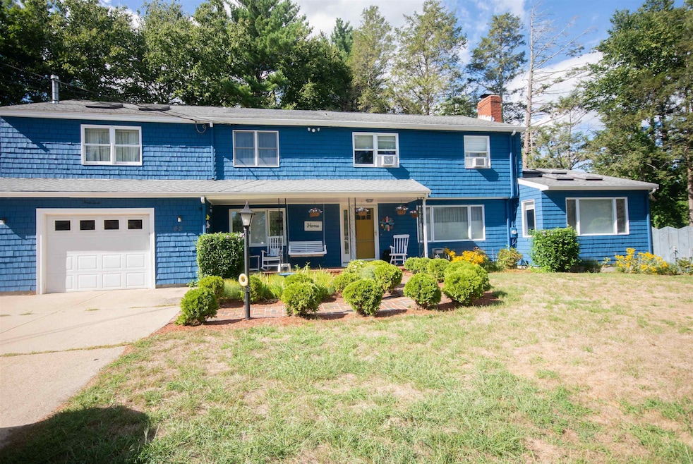 43 Evergreen Dr, Seabrook, NH 03874 - photo 1