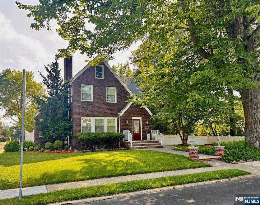 270 Cleveland Ave, Hasbrouck Heights, NJ 07604 - photo 1