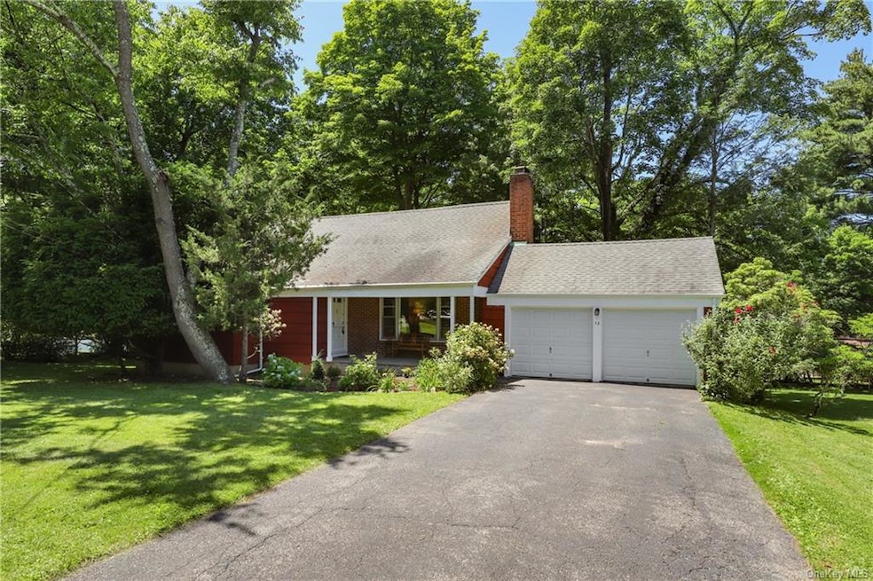 12 High Ridge Ct, Pleasantville, NY 10570 - photo 1