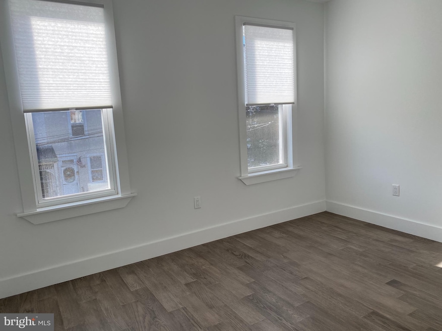 36 Conarroe St, Philadelphia, PA 19127 - photo 1