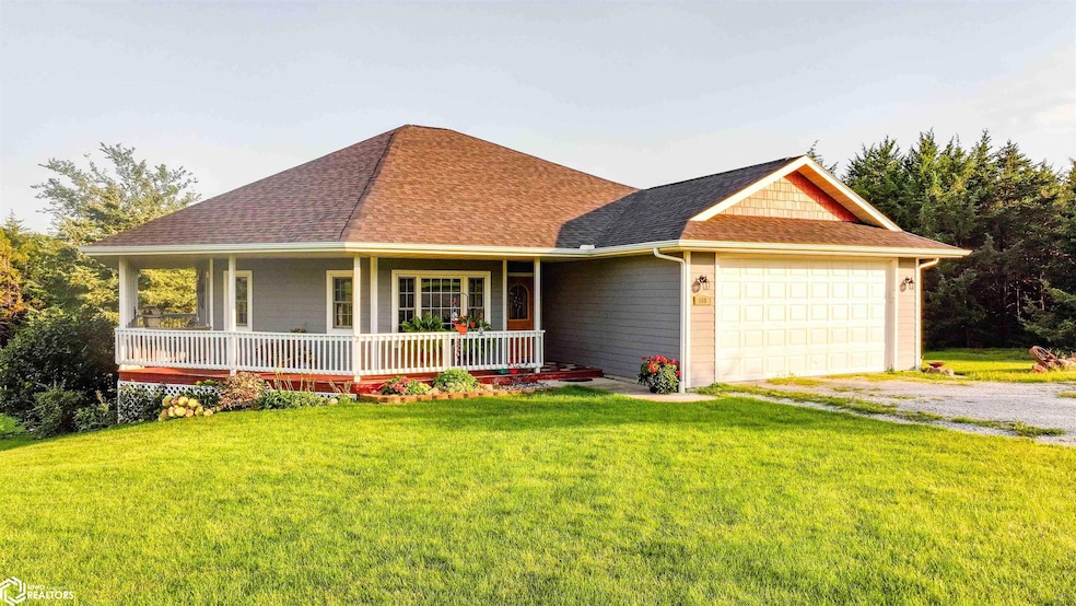 Pending $389,900 • Co-Listing Agent