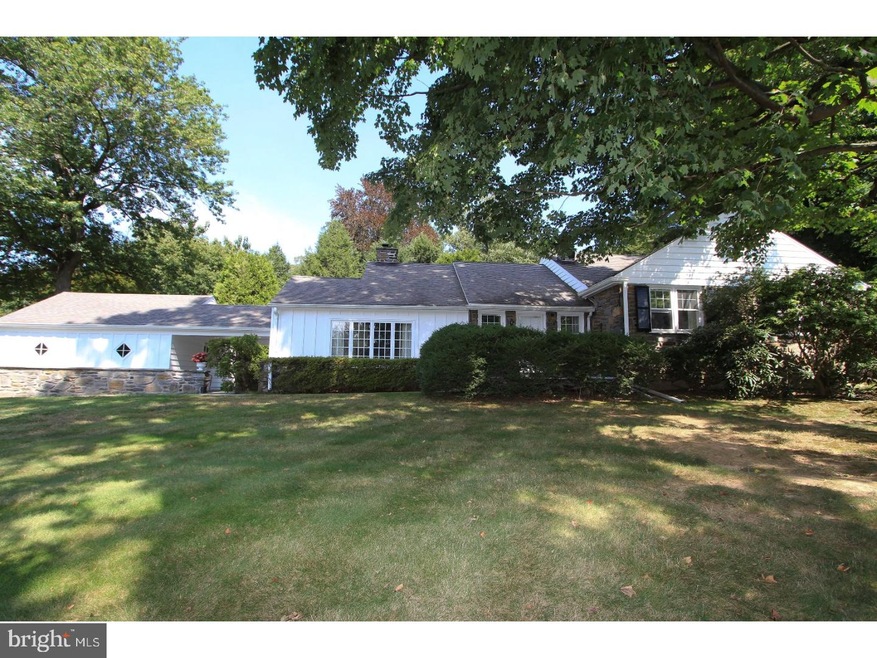 911 Academy Ln, Bryn Mawr, PA 19010 - photo 1