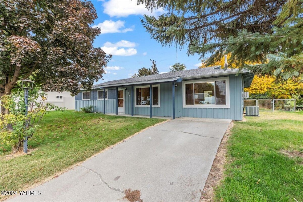 01-207 Adams Park Dr001