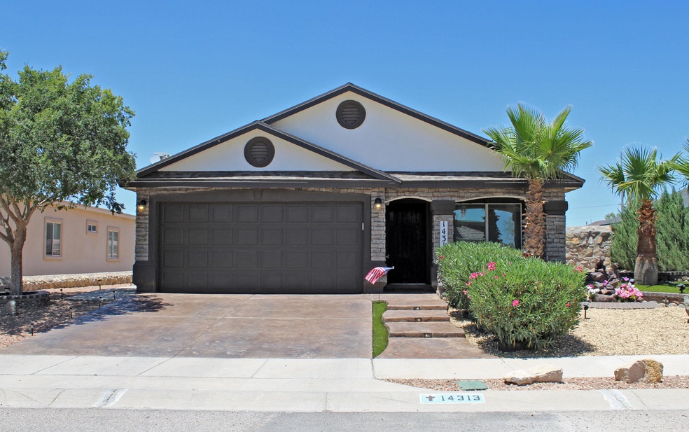 14313 Desert Sky Dr, Horizon City, TX 79928 - photo 1