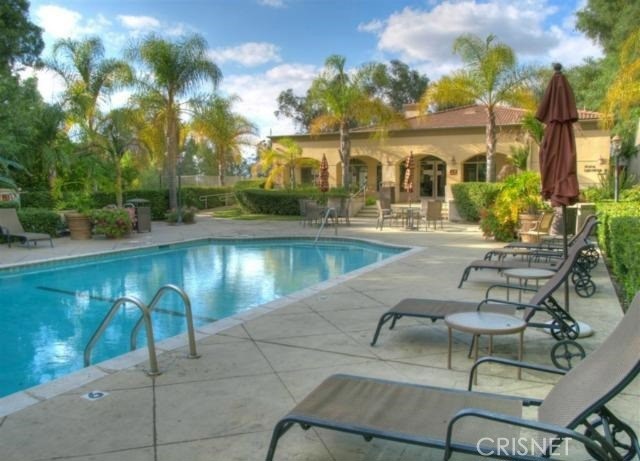 5250 Premiere Hills Cir unit 208, Woodland Hills, CA 91364 - photo 1