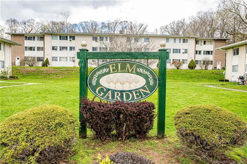 287 S Elm St unit 287, Wallingford, CT 06492 - photo 1