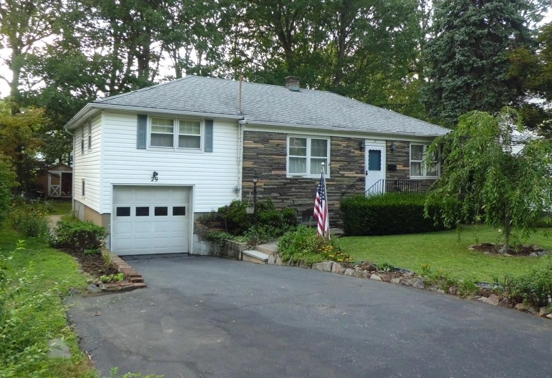 29 Hazelwood Ave, Livingston, NJ 07039 - photo 1