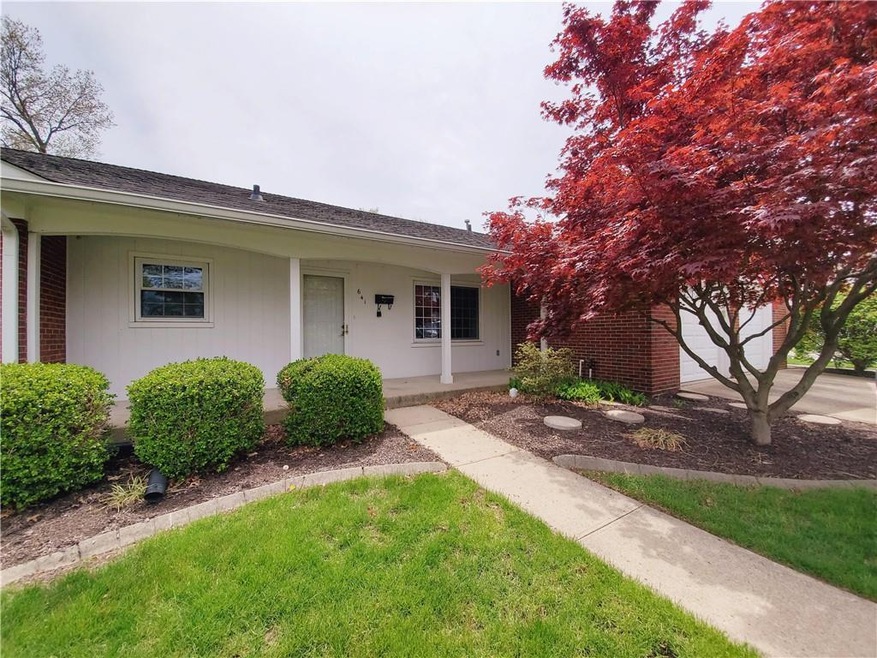 641 Raymond St, Plainfield, IN 46168 - photo 1