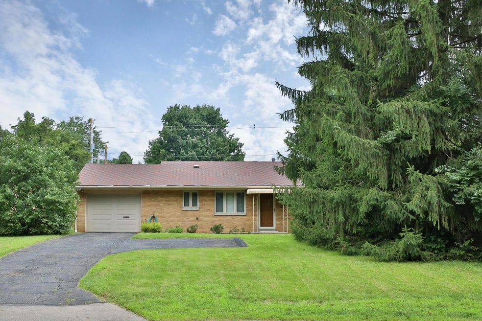 664 E Cooke Rd, Columbus, OH 43214 - photo 1