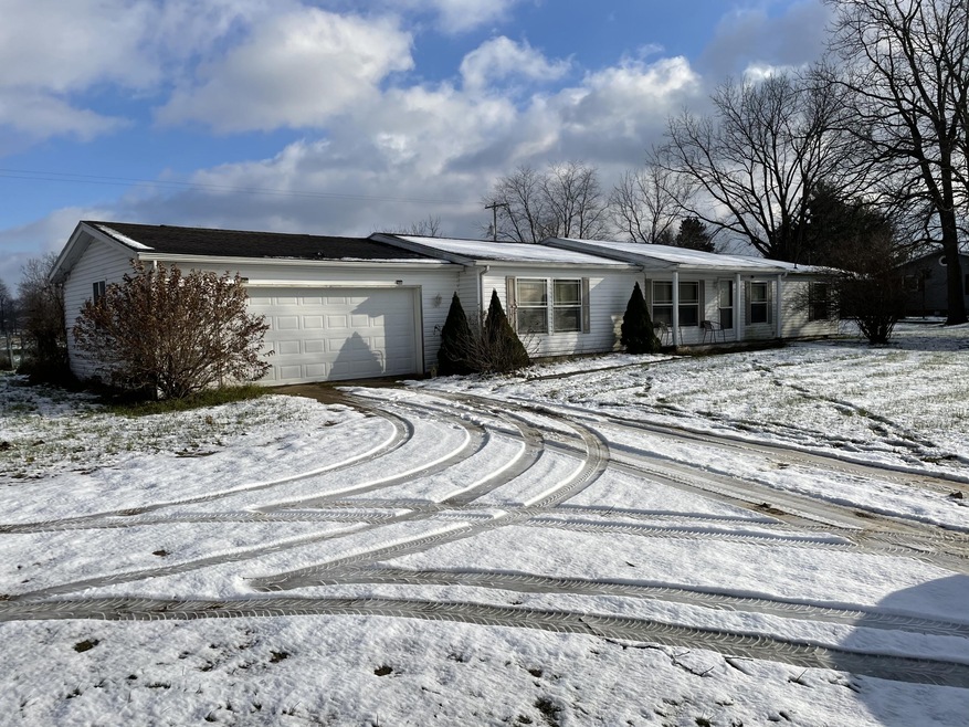 4027 9th St, Wayland, MI 49348 - photo 1