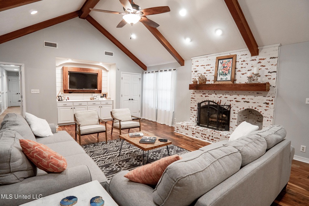 2 Sylwood Place, Jackson, MS