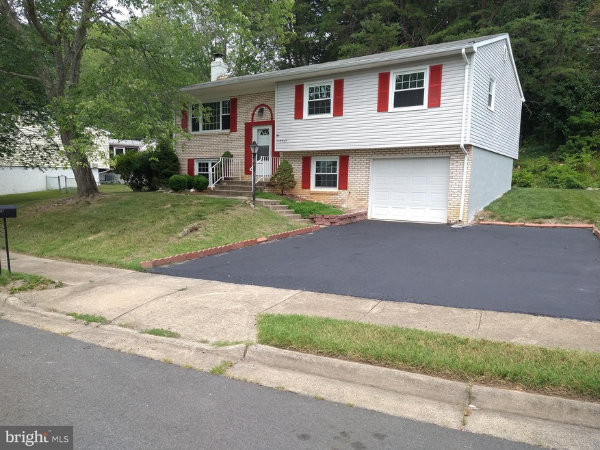 5537 Neddleton Ave, Woodbridge, VA 22193 - photo 1