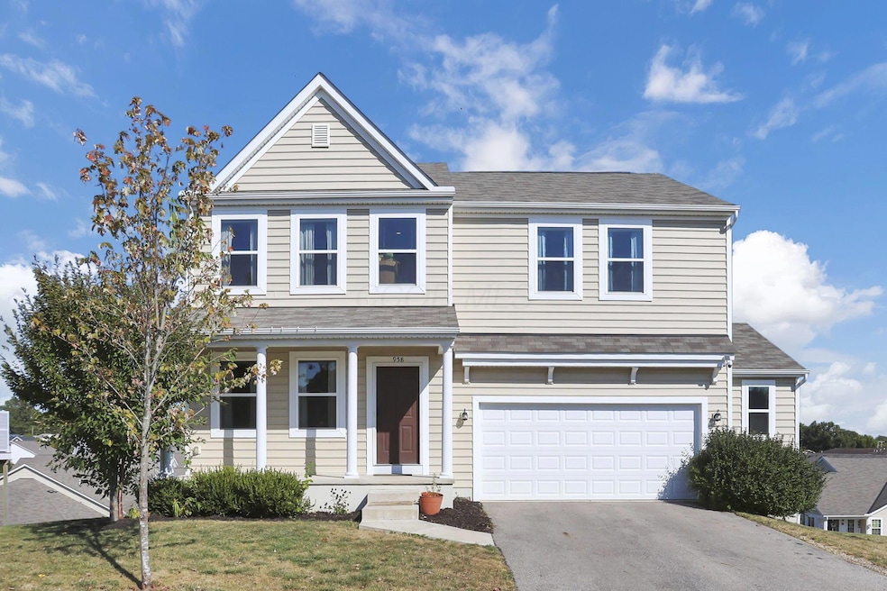 Front View - 958 Thorn Hill Place, Lancaster, OH 43130