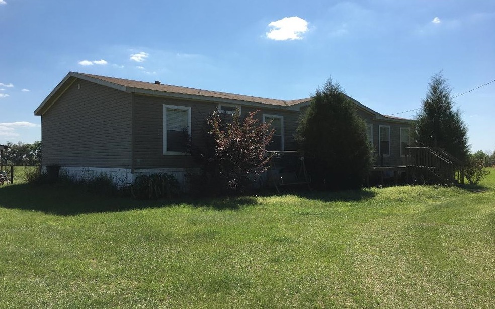 1206 SW Paul Pearce Ln, Lake City, FL 32024 - photo 1