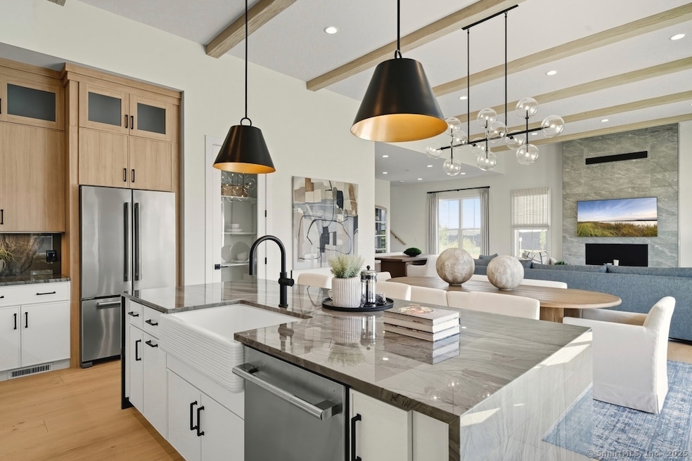 Under Contract $1,116,000 • Co-Listing Agent