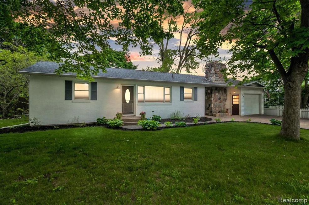 01-424 S Luray St-Windowstill Real Estate Photogra