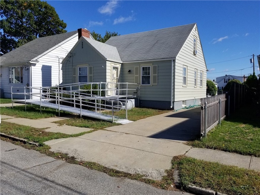 19 Leslie St, Cranston, RI 02910 - photo 1