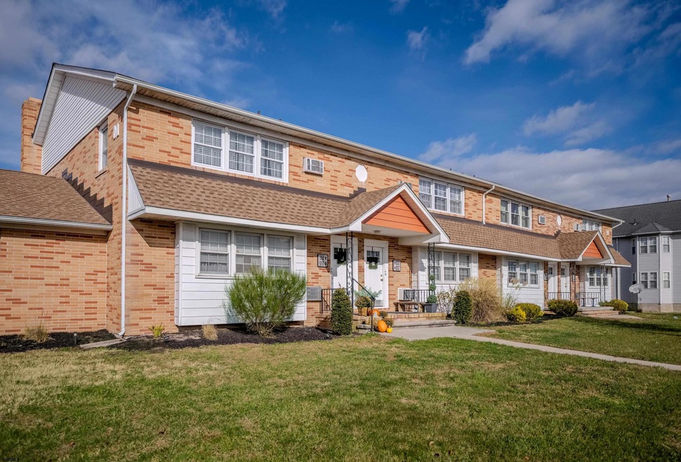 5523 Wellington Ave unit M8, Ventnor City, NJ 08406 - photo 1