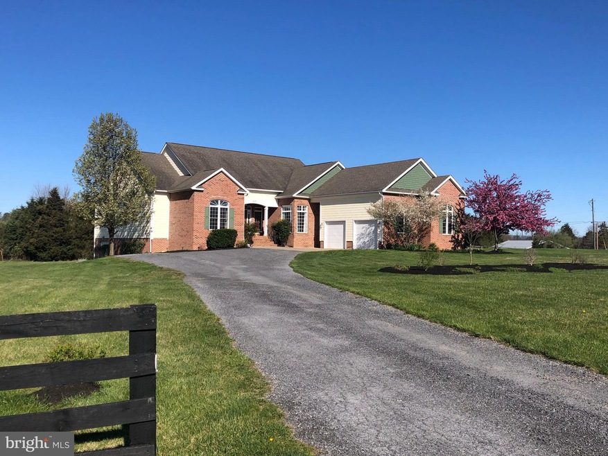 150 Springwood Ln, Stephens City, VA 22655 - photo 1