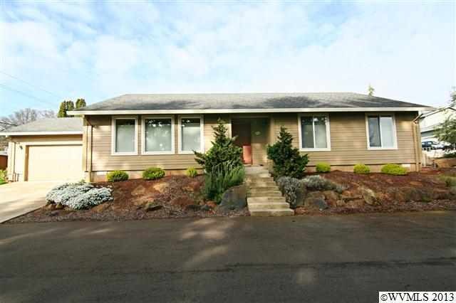 1939 Barnes Ave SE, Salem, OR 97306 - photo 1