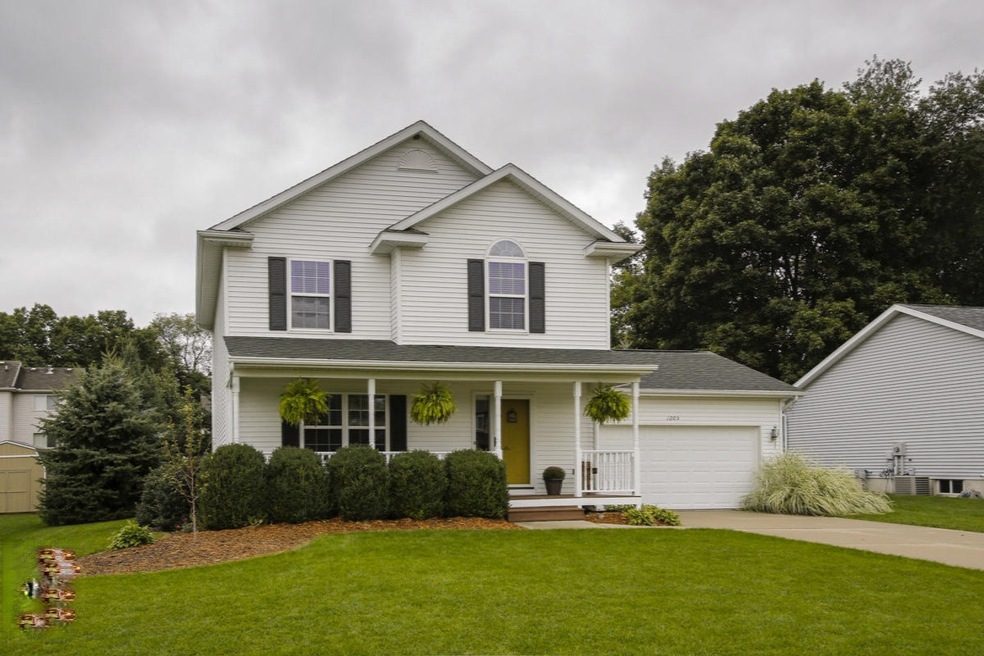 1205 comstock-101