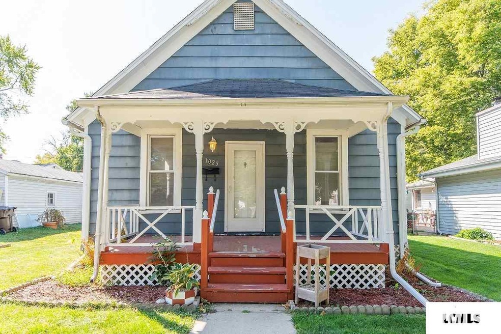 1025 Clinton St, Lincoln, IL 62656 - photo 1