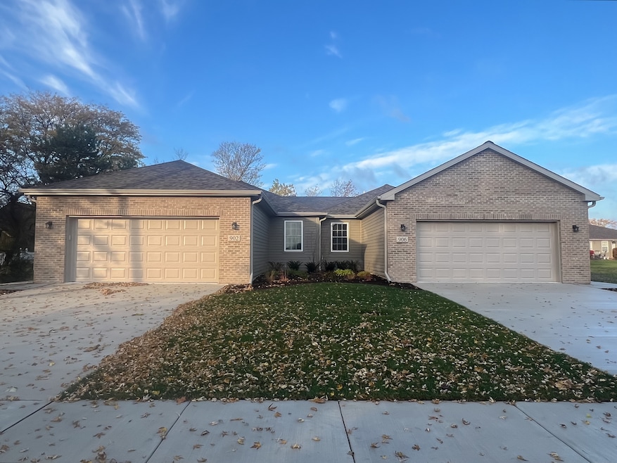 902 Lange Ave, Beecher, IL 60401 - photo 1