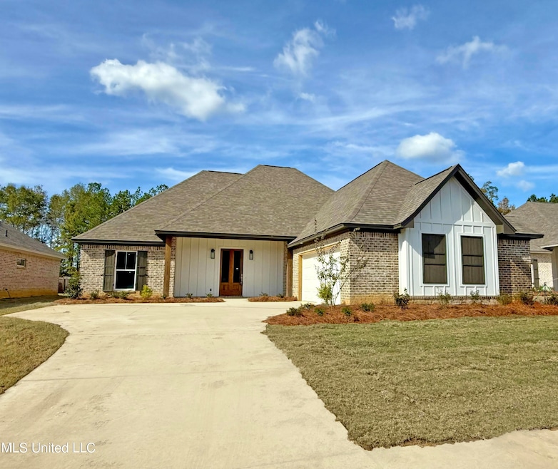 213 Wethersfield Dr, Florence, MS 39073 - photo 1