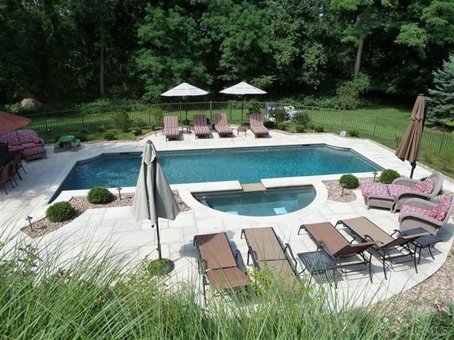 103 Scenic Dr W, Croton On Hudson, NY 10520 - photo 1