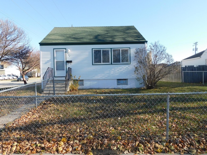 537 20th St N, Fargo, ND 58102 - photo 1