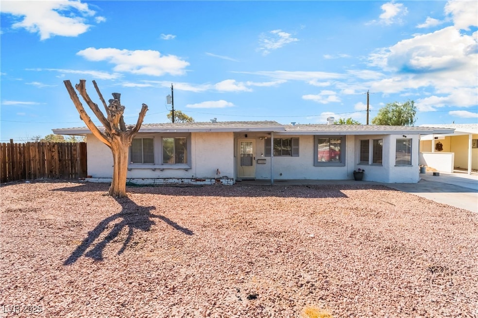 1332 Pyramid Cir, Las Vegas, NV 89108 - photo 1