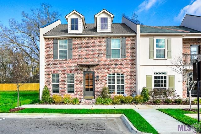 New Orleans style Brick Front