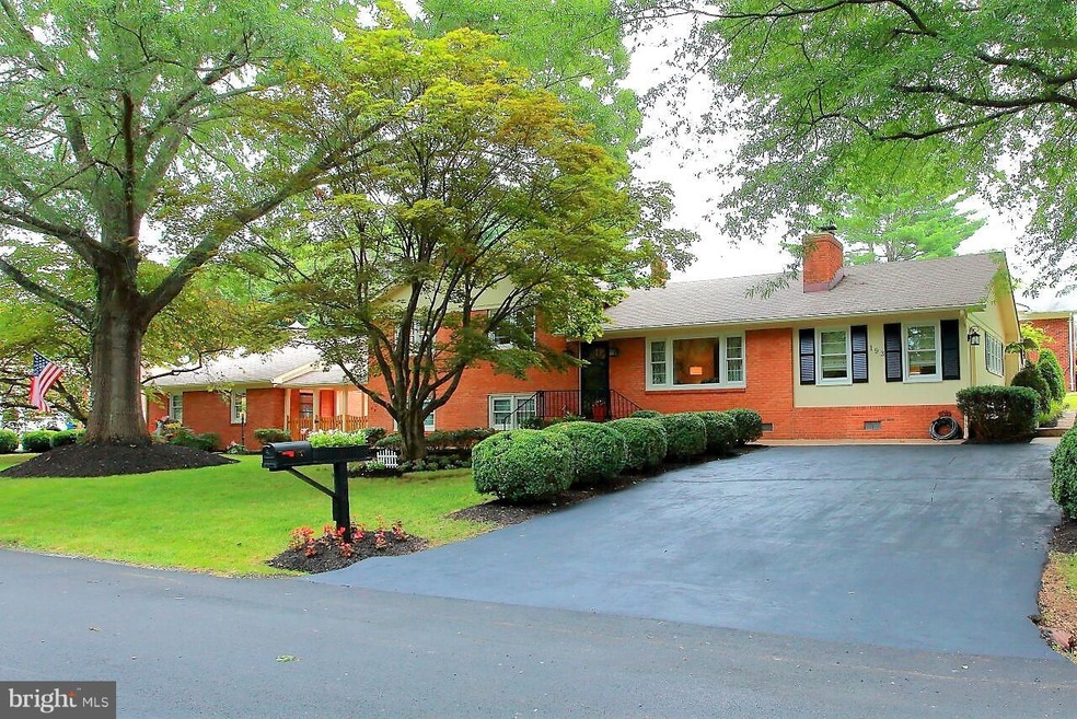 193 Dover Rd, Warrenton, VA 20186 - photo 1