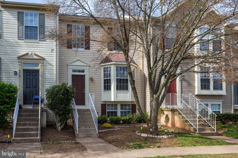 8621 Walcott Ct, Manassas, VA 20111 - photo 1