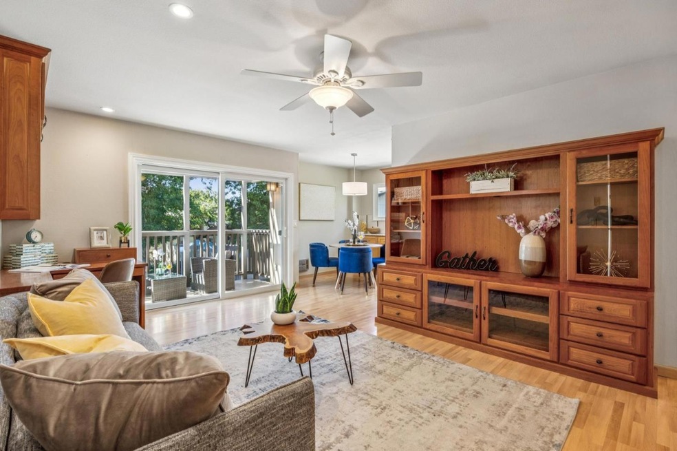 94 Flynn Ave unit D, Mountain View, CA 94043 - photo 1