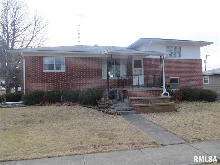 300 Campus View Dr, Lincoln, IL 62656 - photo 1