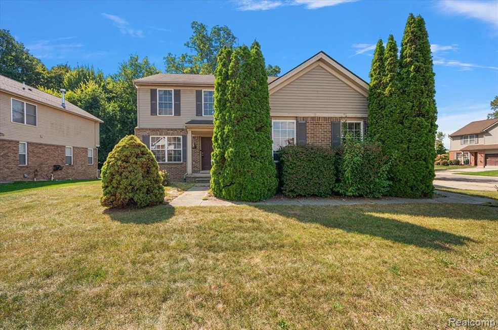 13042 Cumberland Ct unit 6, Belleville, MI 48111 - photo 1