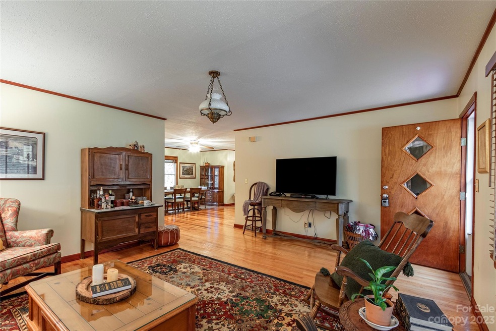 2851 Little Creek Rd, Burnsville, NC 28714 - photo 1