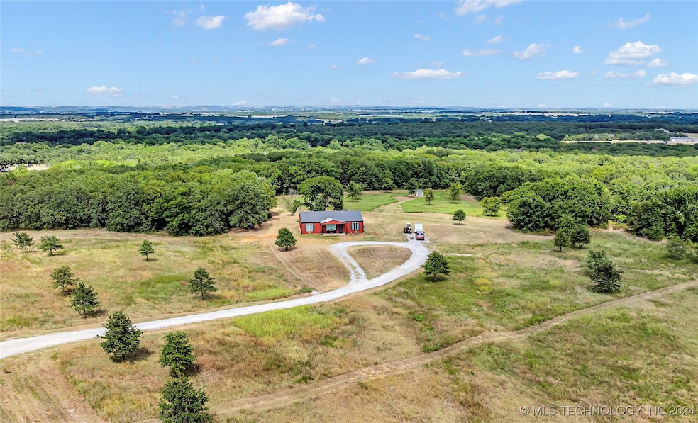 7.71 acres mol with Barndominium