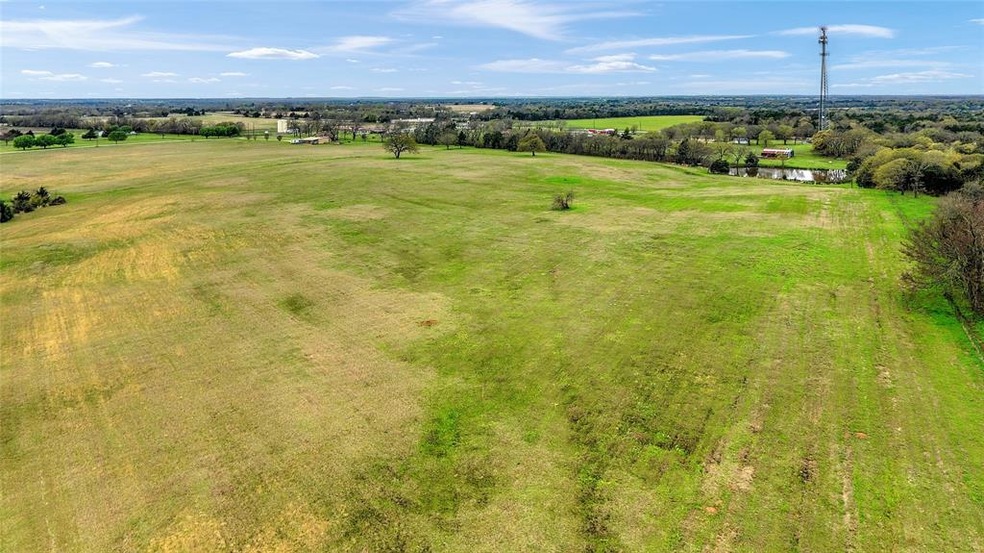 27?? Sandusky Rd E, Whitesboro, TX 76273 - photo 1